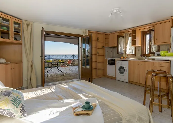 Vivian's Endless View Appartement Svoronata